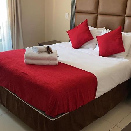 Aqua Stone Guest House Mbombela Екстер'єр фото