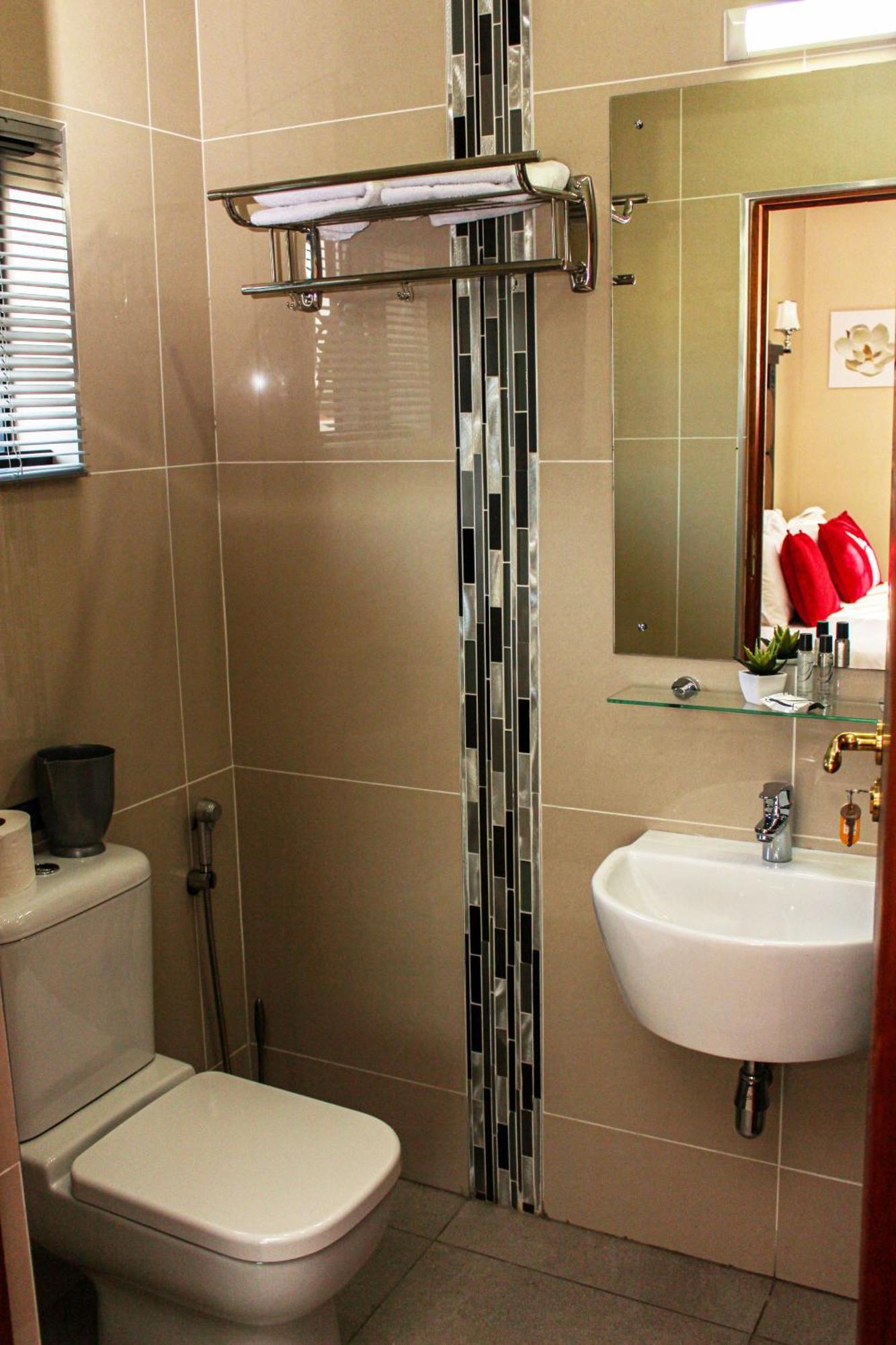 Aqua Stone Guest House Mbombela Екстер'єр фото