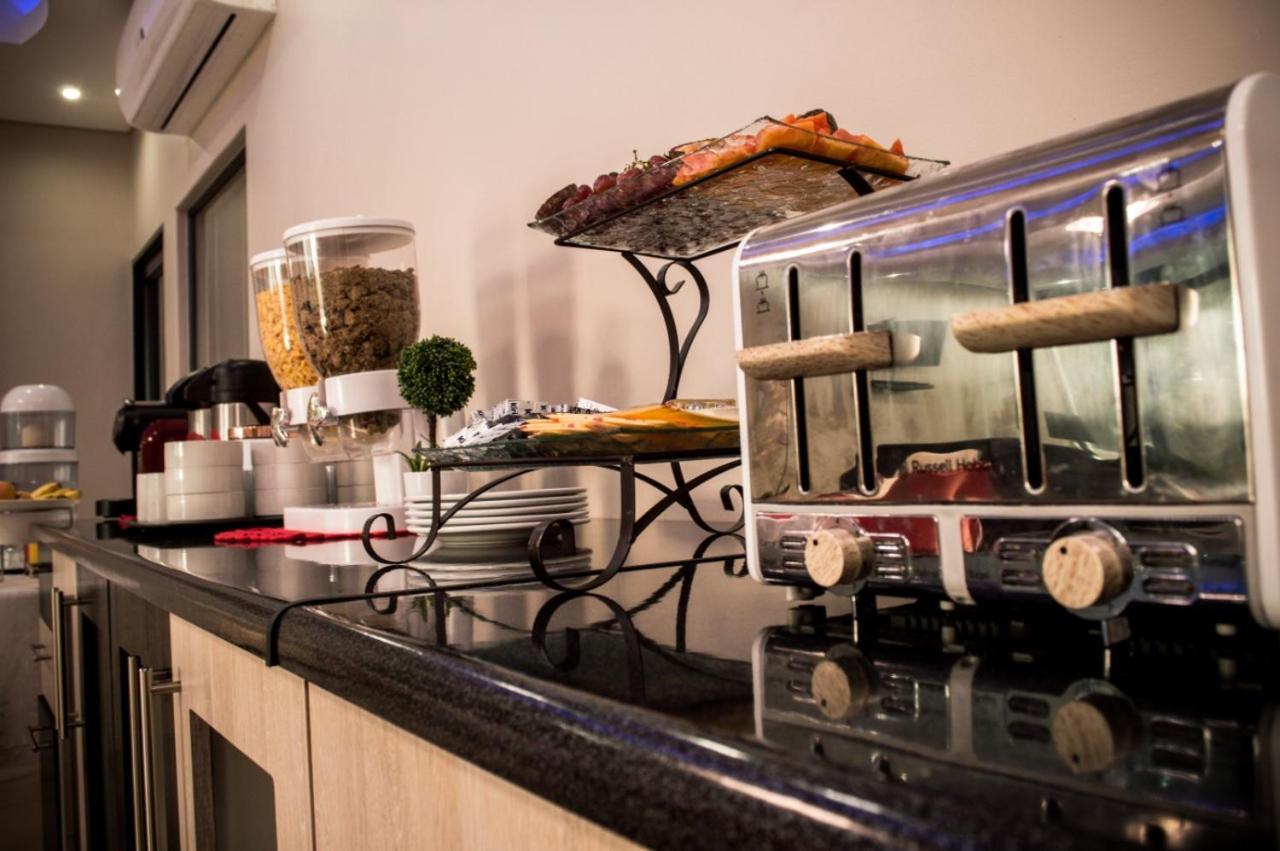 Aqua Stone Guest House Mbombela Екстер'єр фото
