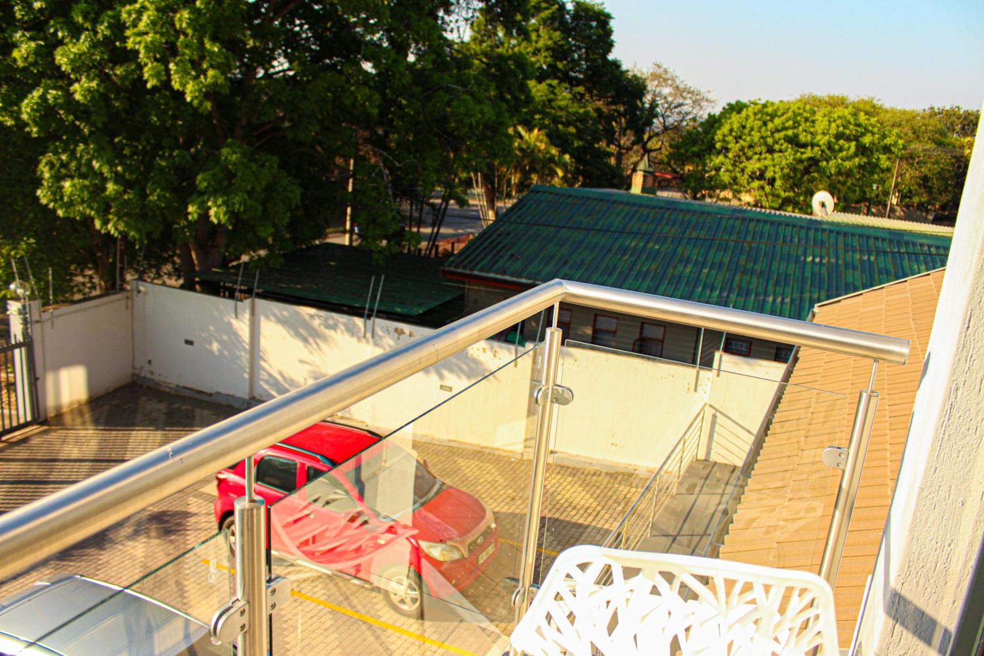 Aqua Stone Guest House Mbombela Екстер'єр фото