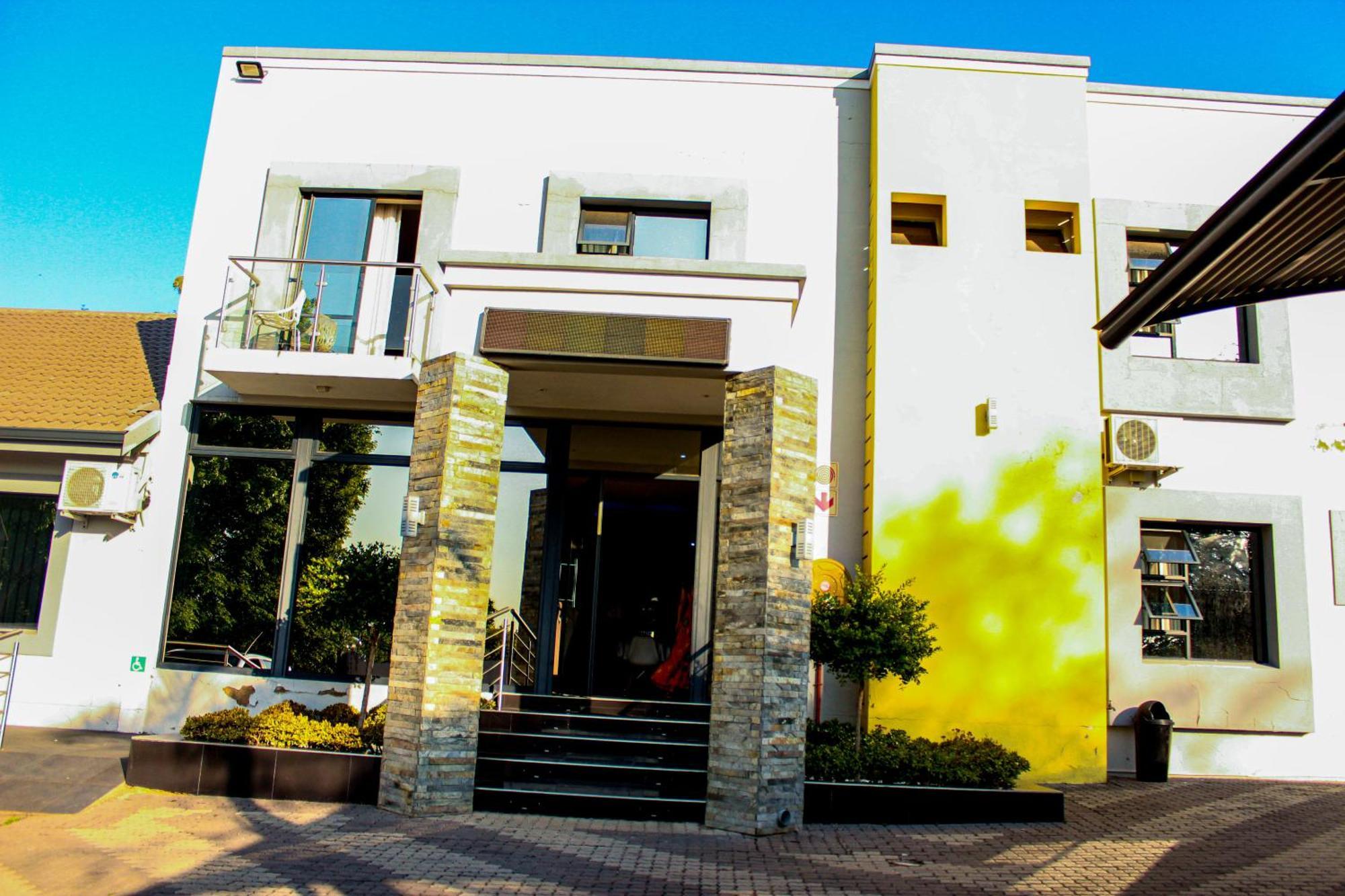 Aqua Stone Guest House Mbombela Екстер'єр фото