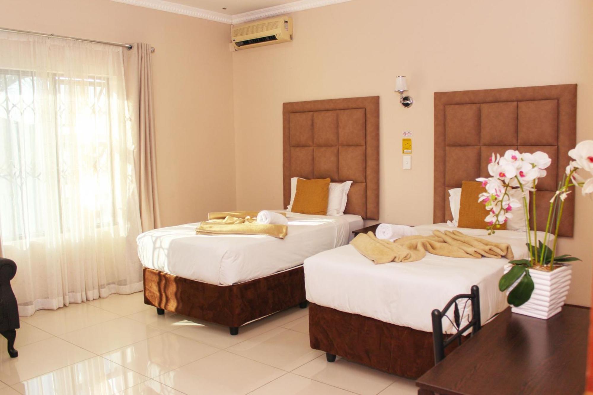 Aqua Stone Guest House Mbombela Екстер'єр фото