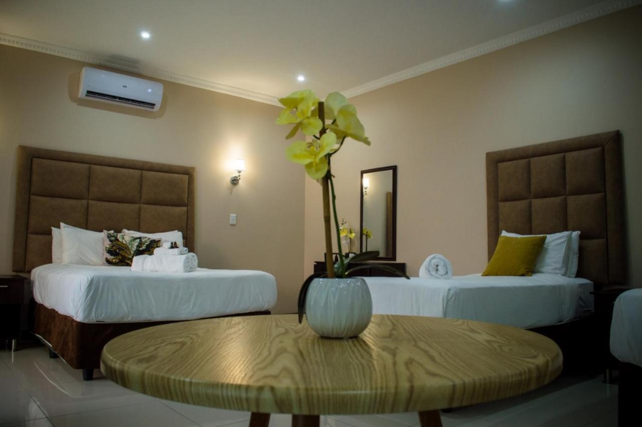 Aqua Stone Guest House Mbombela Екстер'єр фото